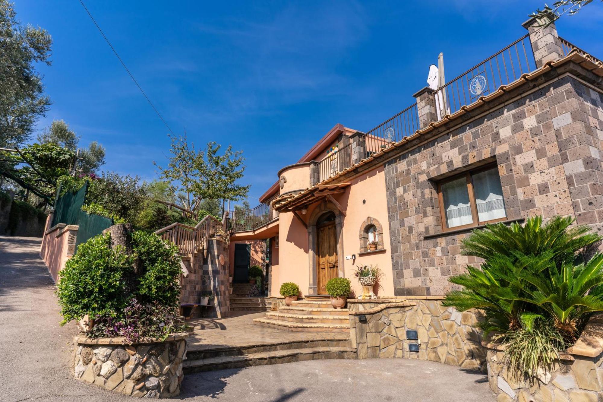 Villa Caruso Private Heated Pool & Sea View Sorrento Exterior foto